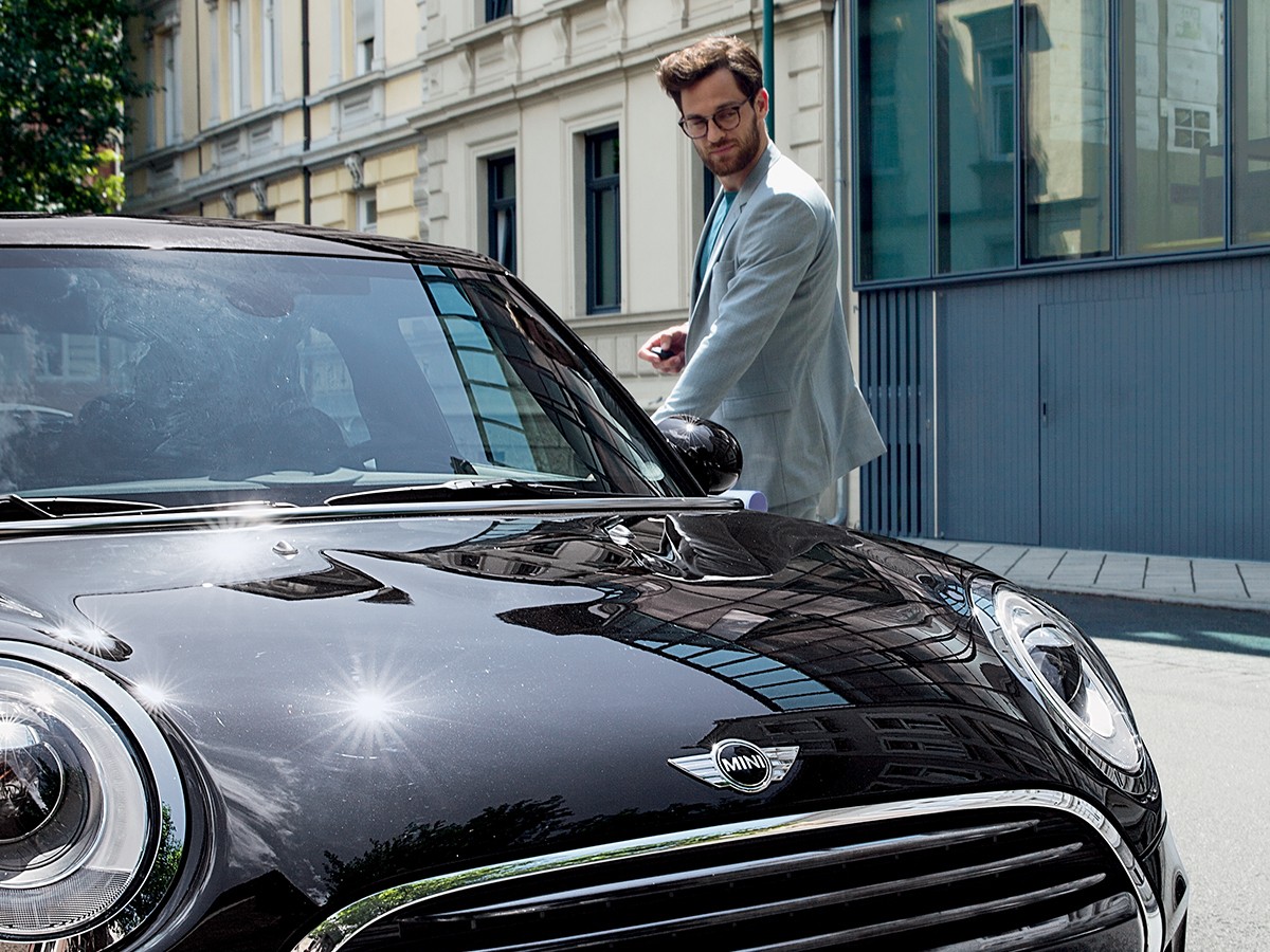 Montez à bord de la dernière Édition MINI.